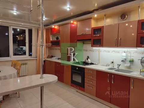 3-к кв. Севастополь просп. Октябрьской Революции, 42 (85.0 м)