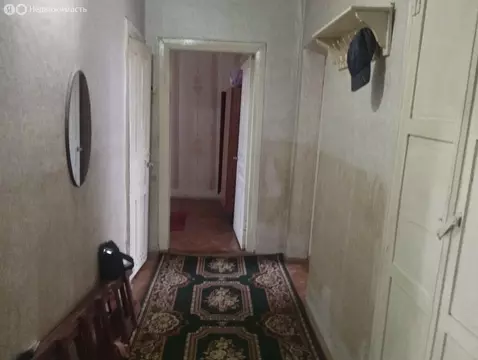 3-комнатная квартира: Беслан, улица Гагарина, 4 (62.24 м)