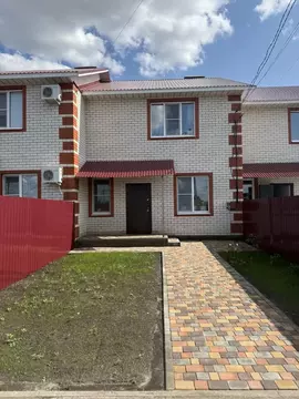 Таунхаус в Тамбовская область, пос. Первомайский, Майский мкр ул. ...