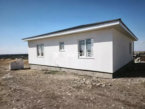 Дом в Крым, Симферопольский район, с. Трудовое ул. Гагарина (120 м)