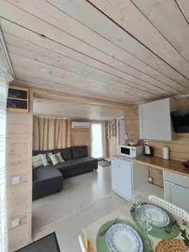 Дом в Свердловская область, Белоярский муниципальный округ, д. ...