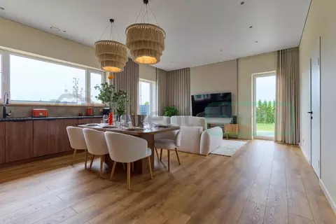 Дом в Калининградская область, Гурьевский муниципальный округ, пос. ...