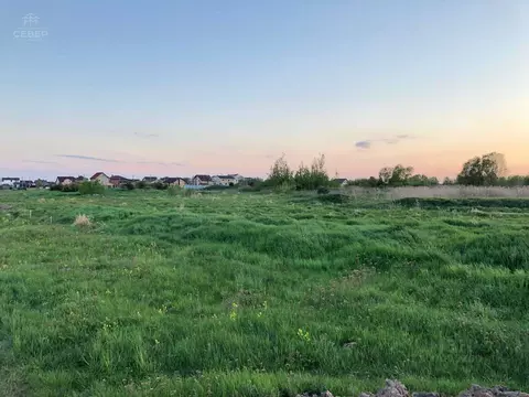 Участок в Новгородская область, Новгородский район, Савинское с/пос, ...