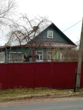 Дом в Новгородская область, Новгородский район, Савинское с/пос, д. ...