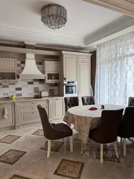 3-к кв. Санкт-Петербург Московский просп., 139к2 (110.9 м)