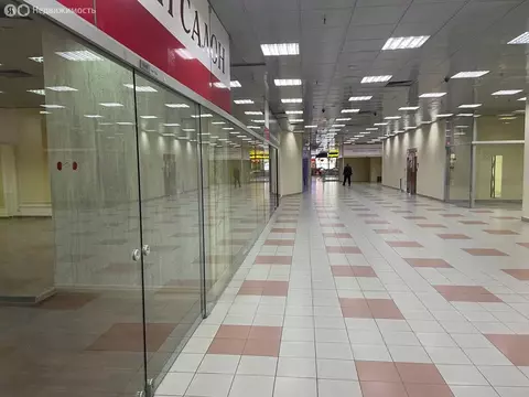 Торговая площадь (189.9 м)