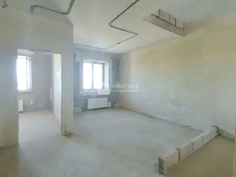 Продается 4-комнатная квартира