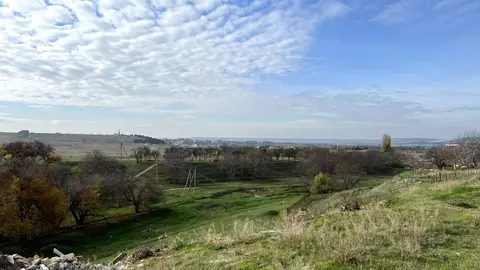 Участок в Крым, Симферопольский район, Чистенское с/пос, с. Фонтаны ...