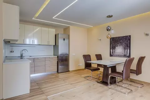 3-к кв. Санкт-Петербург Смоленская ул., 11к2 (70.0 м)