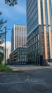 4-к кв. Москва ул. Светланова, 11к2 (124.0 м)
