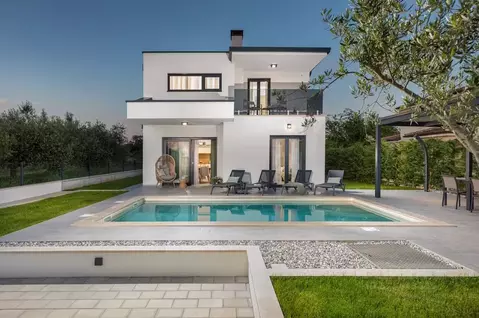 Дом в Краснодарский край, Сочи Адлер жилрайон, ул. Белых Акаций, 3/1 ...