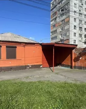 Дом в Северная Осетия, Владикавказ ул. Колка Кесаева, 132 (120 м)