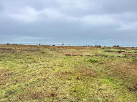 Участок в Крым, Ленинский район, Семисотское с/пос, с. Каменское ул. ...