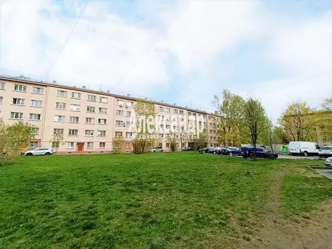 3-комнатная квартира: Санкт-Петербург, улица Бабушкина, 61 (58.1 м)