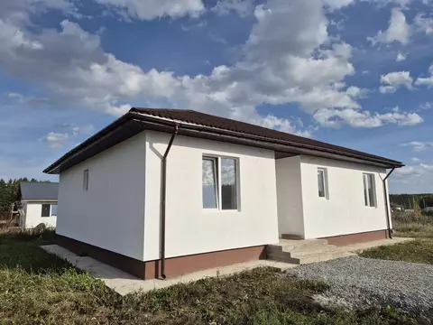 Дом в Свердловская область, Сысертский муниципальный округ, д. ...