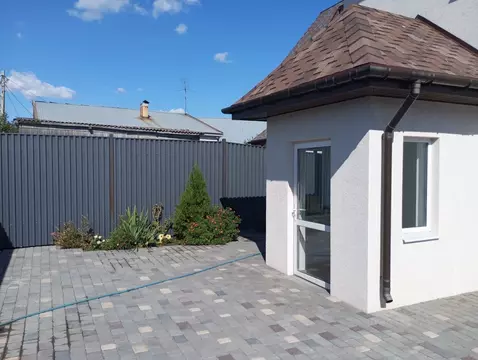 Дом в Волгоградская область, Волгоград Феодосийская ул., 5 (160 м)