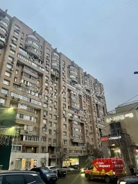 3-к кв. Москва Краснопрудная ул., 13 (90.0 м)