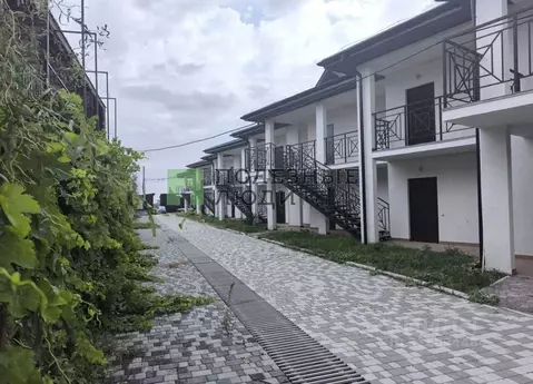 Студия Крым, Черноморский район, с. Межводное пер. Объездной, 1 (26.0 ...