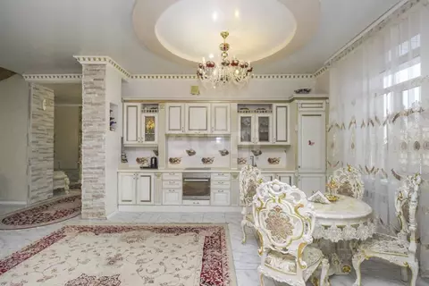 Дом в Омская область, Омск ул. 12-я Любинская, 68/1 (384 м)