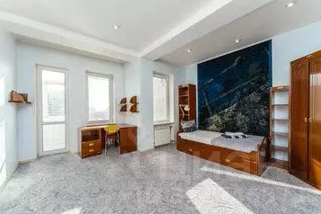 5-к кв. Крым, Ялта ул. Калинникова, 4к1 (150.0 м)