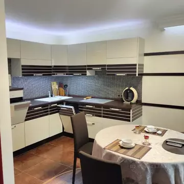 2-к кв. Тюменская область, Тюмень Гилево мкр, ул. Вербная, 1 (77.9 м)