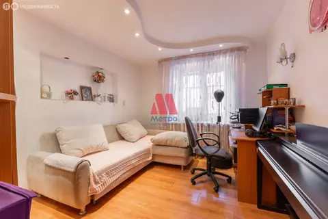 3-комнатная квартира: Ярославль, улица Закгейма, 1 (65.3 м)