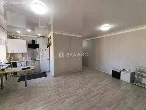 2-комнатная квартира: Волгоград, Бакинская улица, 1 (43.1 м)