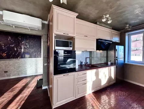 2-к кв. Башкортостан, Уфа Коммунистическая ул., 107 (57.2 м)