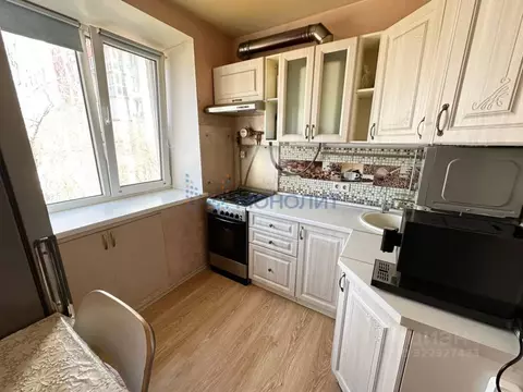 3-к кв. Нижегородская область, Нижний Новгород Артельная ул., 8 (52.0 ...