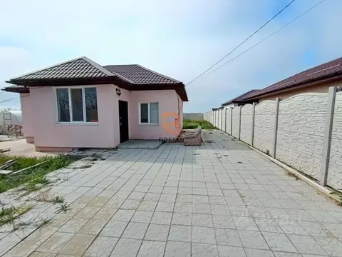 Дом в Крым, Бахчисарайский район, с. Угловое ул. Аграрная (71 м)
