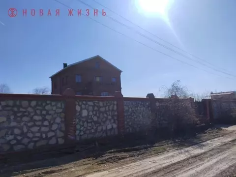 Дом в Самарская область, Кинель городской округ, Усть-Кинельский пгт ...