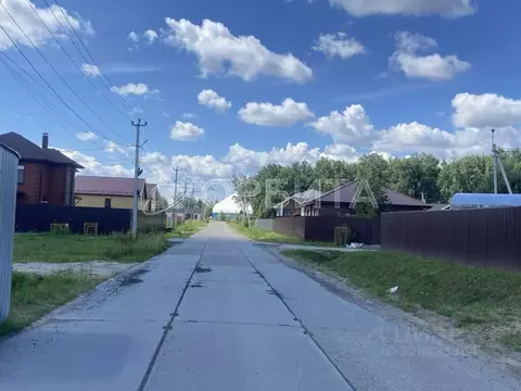 Участок в Тюменская область, Тюмень Лето-Парк кп, ул. Светлая (9.0 ...