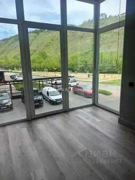 3-к кв. Красноярский край, Красноярск пос. Удачный, Удачный мкр, ул. ...