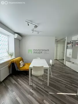 3-комнатная квартира: Ижевск, Удмуртская улица, 268 (61 м)