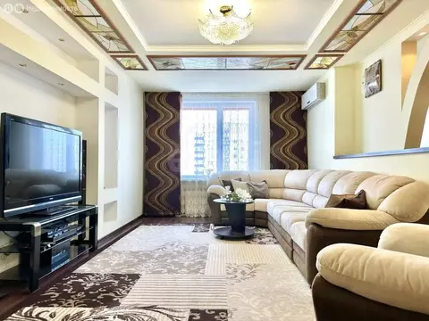 3-комнатная квартира: Саратов, улица имени Академика О.К. Антонова, ...