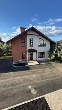 Коттедж в Челябинская область, Челябинск ул. Черничная, 14/5 (150 м)