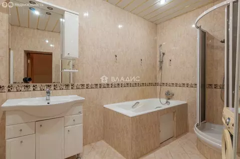 3-комнатная квартира: Вологда, набережная 6-й Армии, 211 (110.5 м)