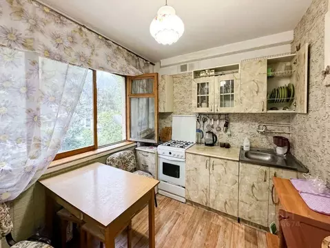 2-к кв. Краснодарский край, Сочи ул. Кирова, 77 (50.0 м)