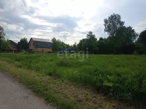 Участок в Калужская область, Жуковский муниципальный округ, д. Акатово ...