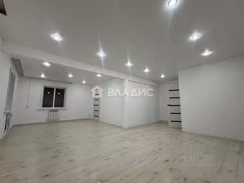 Дом в Бурятия, Иволгинский район, Гурульбинское с/пос, с. Гурульба, ...