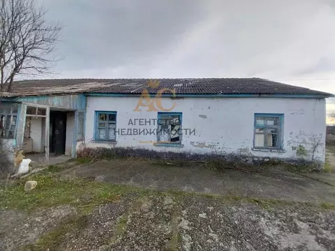 Склад в Крым, Белогорский район, Васильевское с/пос, с. Павловка ул. ...