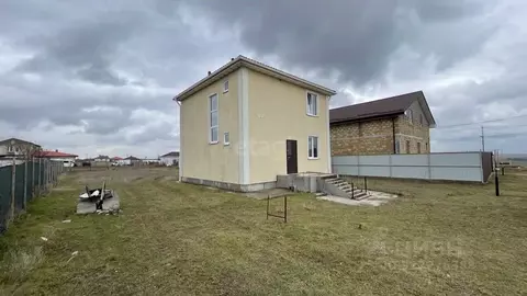 Дом в Крым, Симферопольский район, с. Родниково ул. Энтузиастов (121 ...