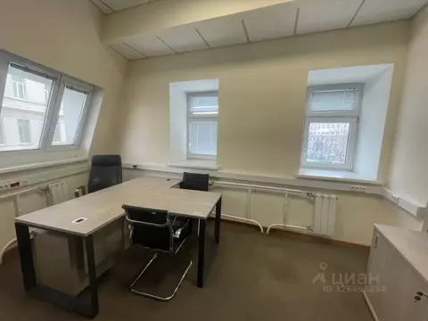Офис в Москва Пятницкая ул., 55/25С4 (242 м)