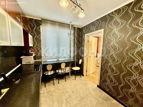 3-комнатная квартира: Тольятти, улица Автостроителей, 94 (60 м)