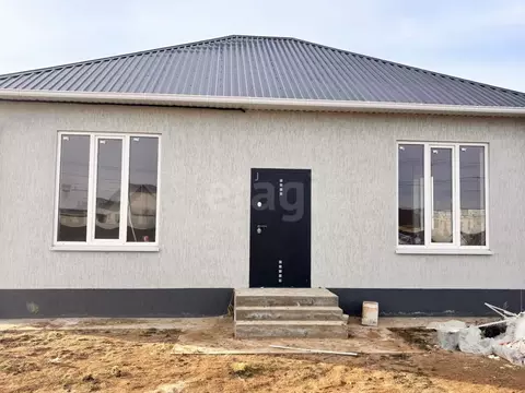 Дом в Астраханская область, Приволжский район, с. Осыпной Бугор ул. ...