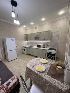 1-к кв. Тюменская область, Тюмень 6-й мкр, ул. Валерии Гнаровской, ...