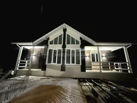 Дом в Новгородская область, Новгородский район, Савинское с/пос, д. ...