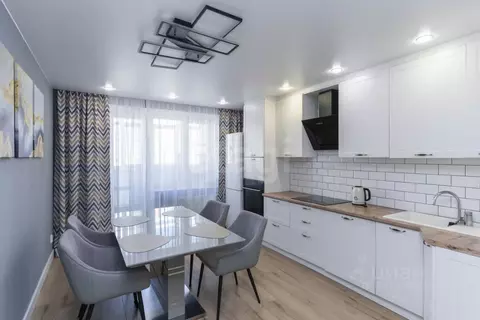 3-к кв. Тюменская область, Тюмень ул. Александра Митинского, 3 (87.0 ...