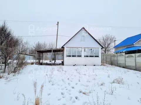 Дом в Волгоградская область, Городищенский район, Ерзовское городское ...