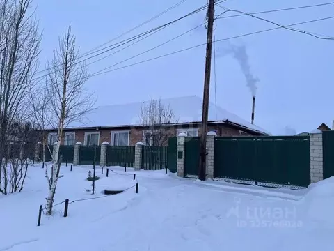 Дом в Омская область, Омский район, пос. Новоомский Средняя ул., 4 ...